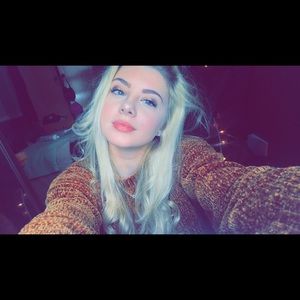 Meet your Posher, Kenzie